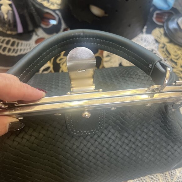 The Trend Genuine Leather Gray Black Doctor Style Crossbody Handbag - Picture 9 of 9